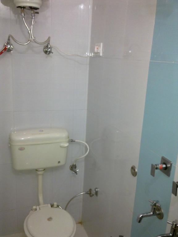 Hotel Kumar Residency Dharamshala Ngoại thất bức ảnh
