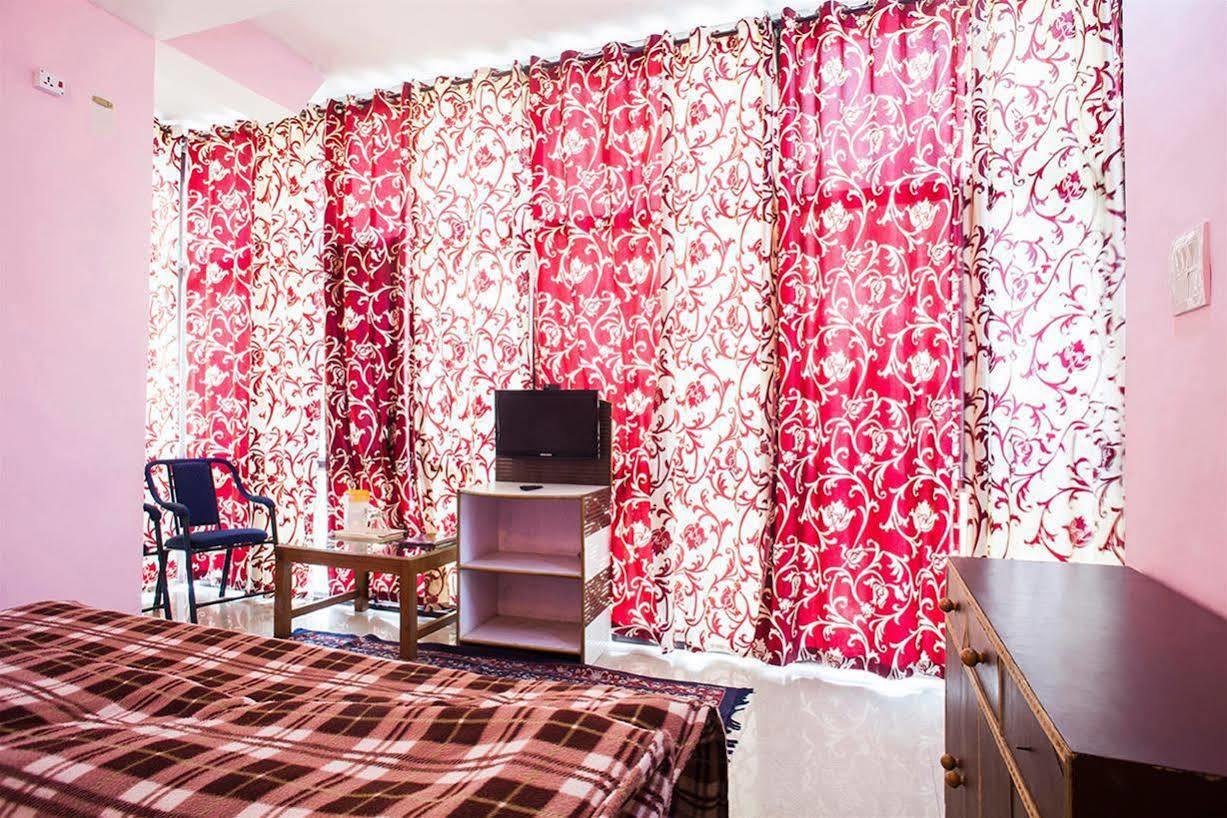 Hotel Kumar Residency Dharamshala Ngoại thất bức ảnh